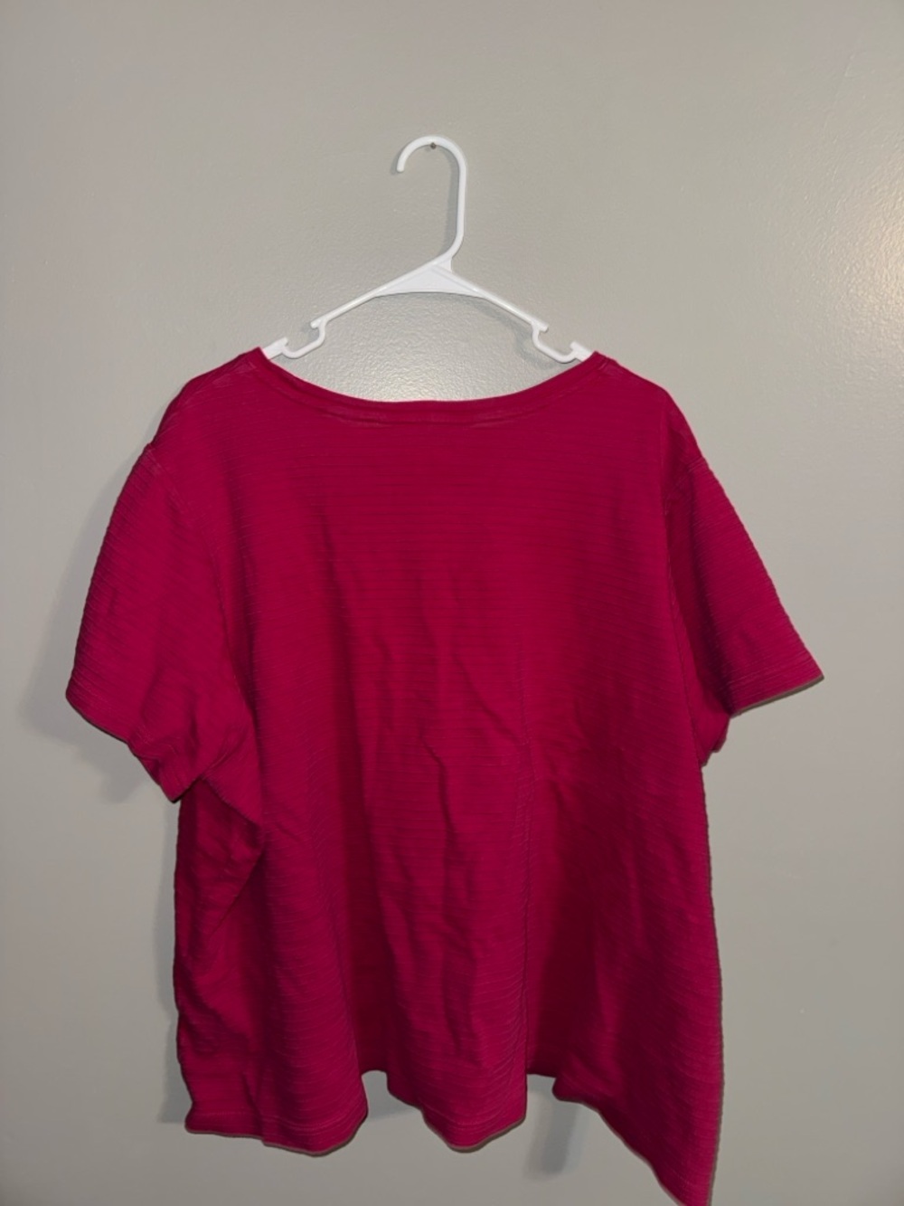 Women’s Basic Editions TShirt - Picture 4 of 4